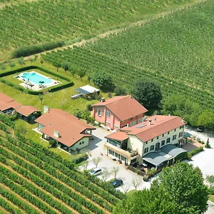 https://agriturismo-lizzarola.hotelinveneto.com